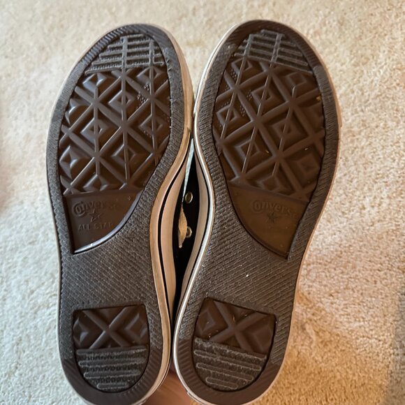 Black Converse Low Tops - Picture 5 of 7